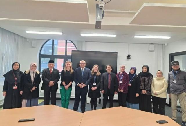 Kemenag Lakukan Monev Beasiswa Indonesia Bangkit di Inggris dan Belanda