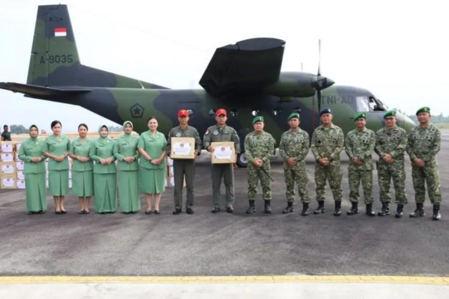 Kodam XIX/Tuanku Tambusai Kirim Lima Ton Bantuan ke Wilayah Bencana di Sibolga Lewat Jalur Udara