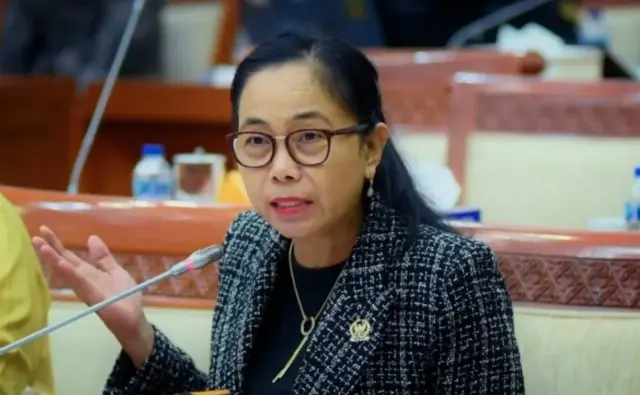 DPR Minta Kemendiktisaintek Berikan Dispensasi Akademik dan Keringanan UKT bagi Mahasiswa Terdampak Bencana