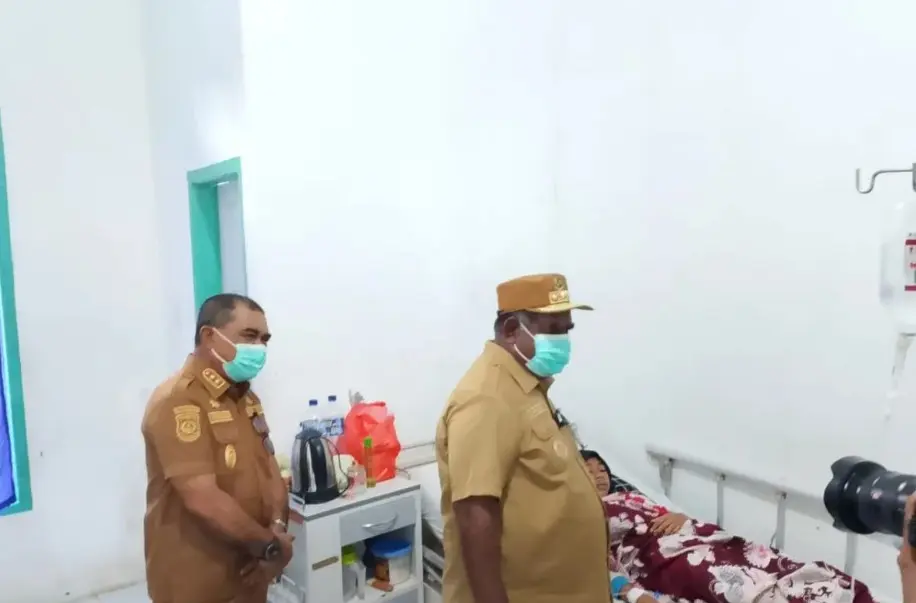 Gubernur Papua Barat Daya Tutup Sementara Dapur MBG di Waisai Usai 80 Warga Diduga Keracunan