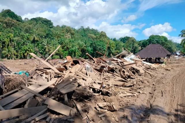 Kabupaten Agam Masih Kekurangan Logistik dan Peralatan Darurat, 71 Korban Bencana Belum Ditemukan