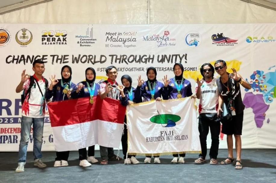 Atlet FAJI OKU Selatan Raih Emas dan Perak di Kejuaraan Dunia Arung Jeram di Malaysia