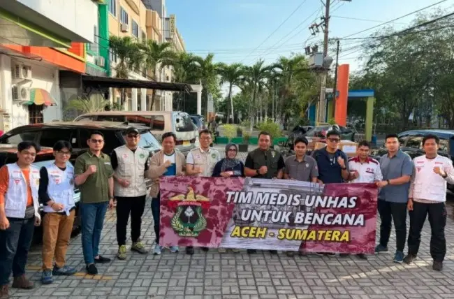 Wamenkes Apresiasi Tim Medis Unhas atas Respons Cepat Tangani Bencana Banjir dan Longsor di Aceh