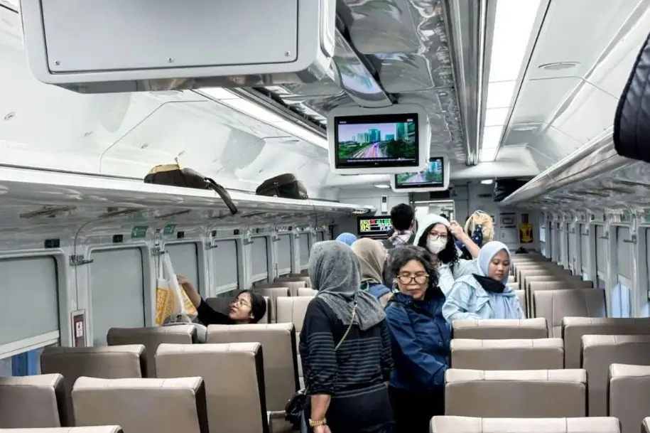 Pemesanan Tiket Kereta Api Jelang Libur Nataru 2025-2026 Capai 289 Ribu, KAI Siapkan Ribuan Perjalanan