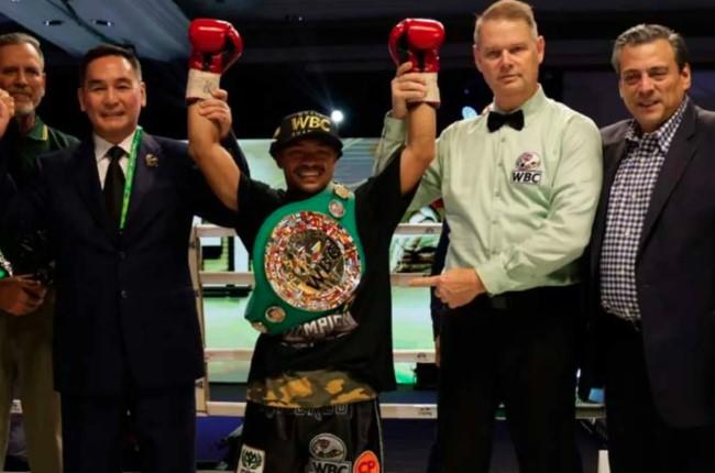 Thammanoon Niyomtrong Raih Gelar Juara Dunia WBC Usai Kalahkan Junior Zarate di Bangkok