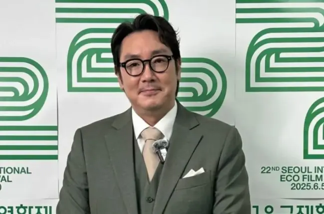 Aktor Cho Jin Woong Umumkan Pensiun Setelah Skandal Masa Lalu Terungkap