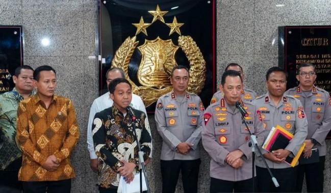 FAKTA: Kapolri Tunjukkan Sikap Tegas di Tengah Banjir Kayu Gelondongan