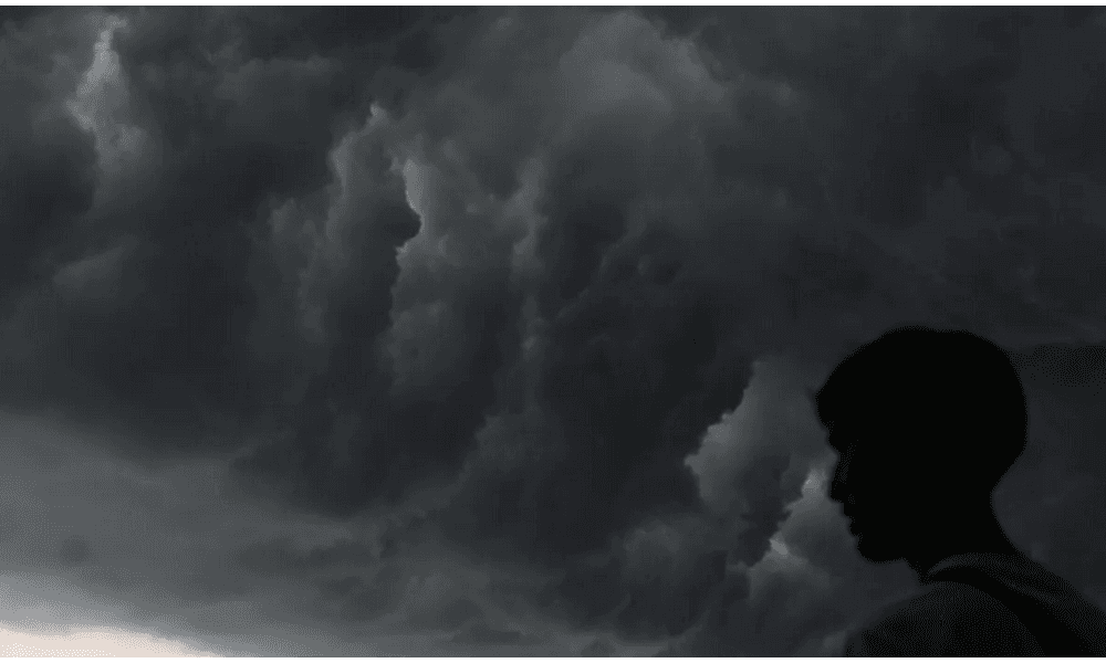 BMKG Prakirakan Cuaca Jakarta Didominasi Awan Tebal dan Hujan Ringan Sepanjang Hari Ini