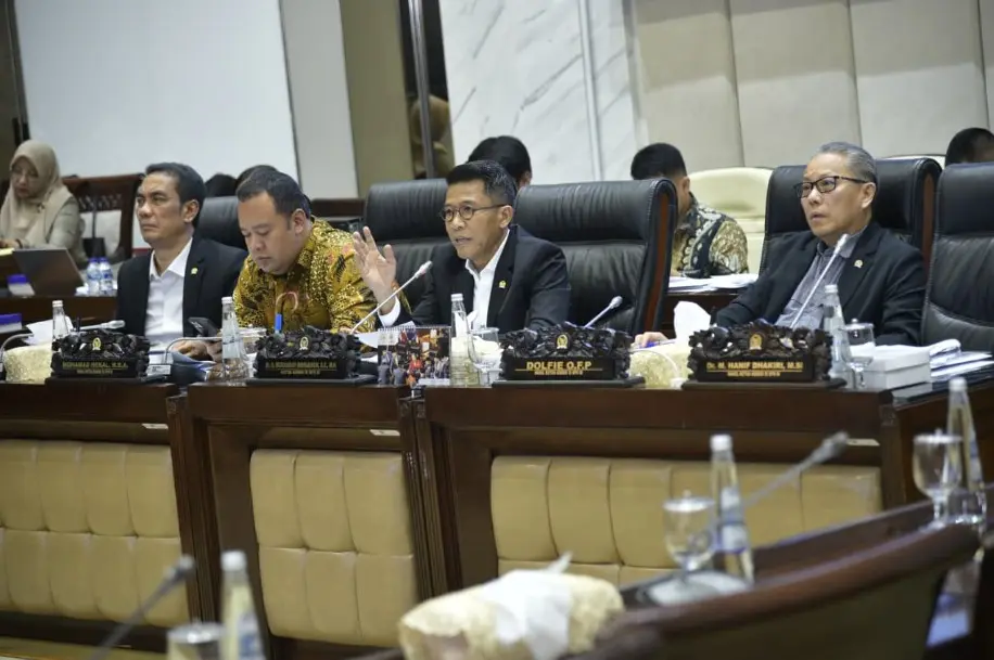 DPR dan Kemenkeu Sepakati Bea Keluar Emas dan Batubara untuk Tutup Defisit dan Dorong Nilai Tambah