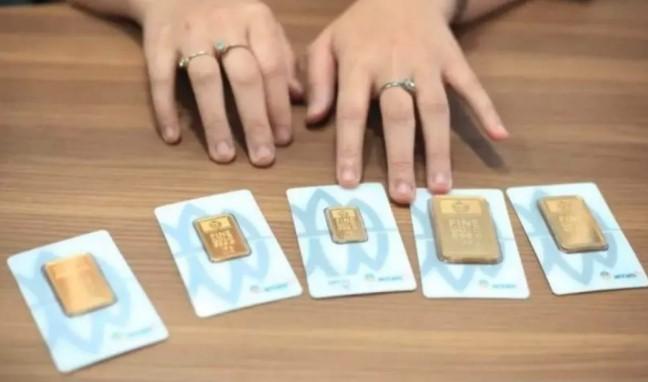 Harga Emas Antam Naik Rp13.000 Jadi Rp2.416.000 per Gram, Buyback Ikut Terkerek