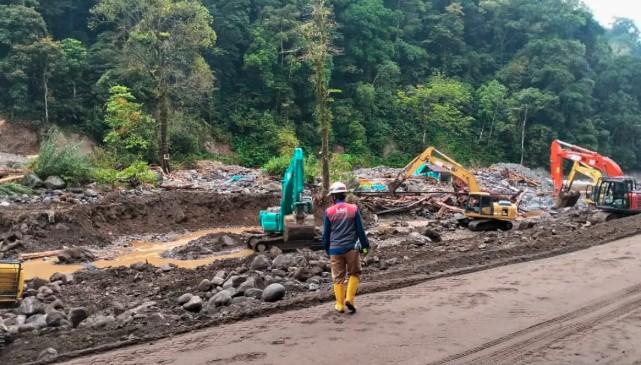 Sumbar Dapat Tambahan 310.800 Liter Solar untuk Perkuat Operasional Penanganan Bencana