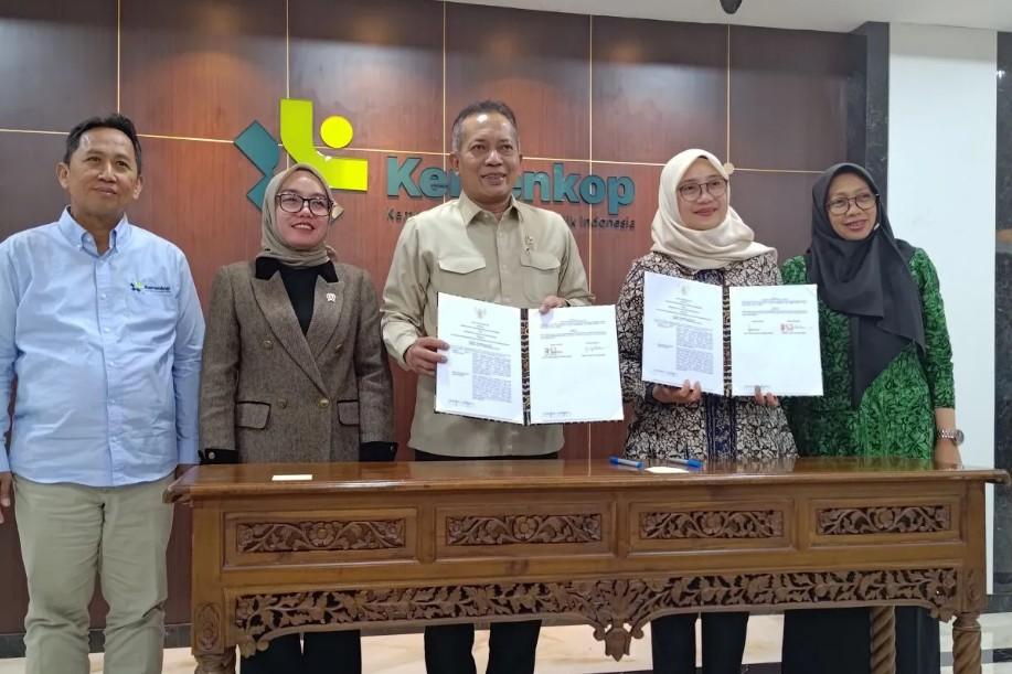 Kemenkop Gandeng Pemkab Banyuwangi Percepat Pembangunan Kopdes/Kel Merah Putih, Targetkan 217 Desa Terjangkau