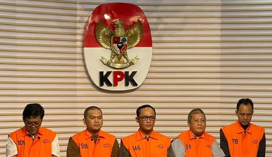 Bupati Lampung Tengah dan Adiknya Jadi Tersangka Korupsi, KPK Tetapkan Total Lima Orang dalam OTT