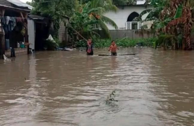 BMKG Peringatkan Potensi Cuaca Ekstrem di NTB 11–16 Desember, Waspadai Hujan Lebat dan Gelombang Tinggi