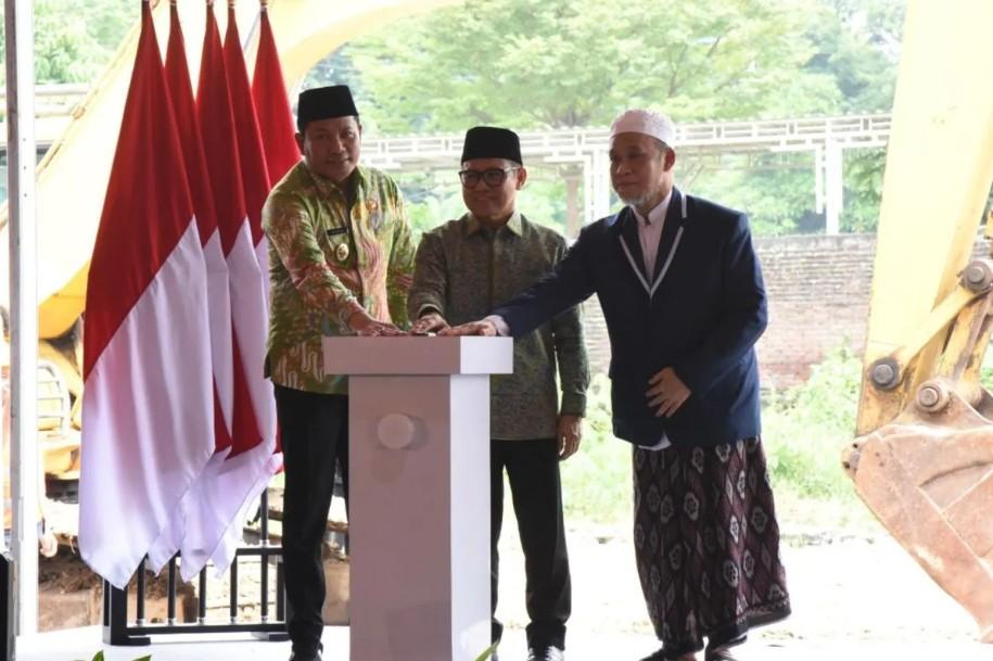 Pemkab Sidoarjo Komitmen Permudah PBG Pesantren, Bangun Kembali Ponpes Al Khoziny dengan Dana Rp125 Miliar