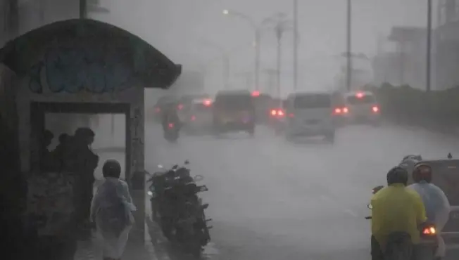 BMKG Prakirakan Hujan Ringan Guyur Sebagian Besar Wilayah RI pada 11 Desember, Waspadai Hujan Petir di Beberapa Kota