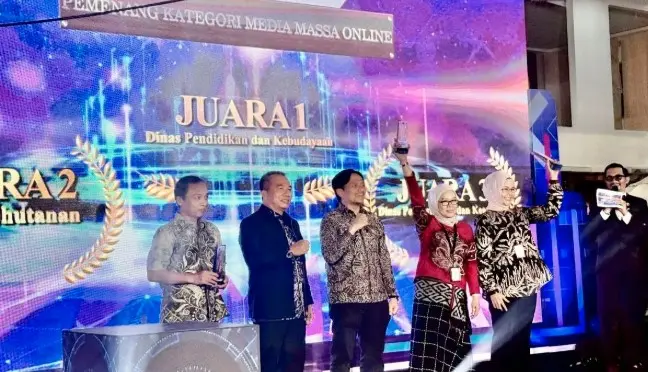 Wagub Kalsel Tekankan Konsistensi Penyampaian Program Pembangunan pada Malam Apresiasi Media dan LAPOR! 2025