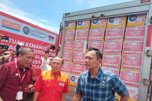 AHY Lepas 19 Truk Bantuan Ritel untuk Korban Bencana di Aceh dan Sumatera