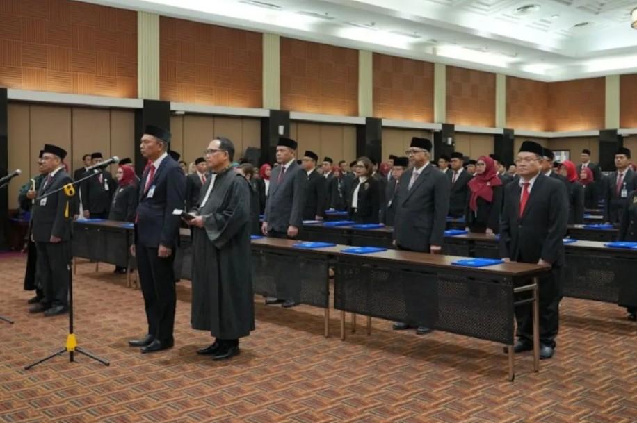 Rotasi Besar-besaran di Bank Indonesia: Perry Warjiyo Lantik 29 Pemimpin Baru, Dorong Transformasi Organisasi