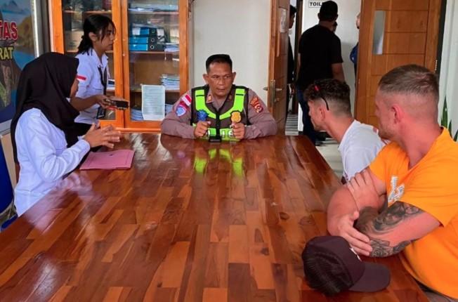 Dua Turis Asing Ditegur Imigrasi Labuan Bajo Usai Lakukan Aksi Freestyle Berbahaya di Jalan Raya