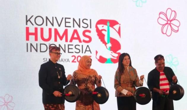 Peran Strategis Humas Ditekankan Gubernur Khofifah dalam Menyongsong Indonesia Emas 2045