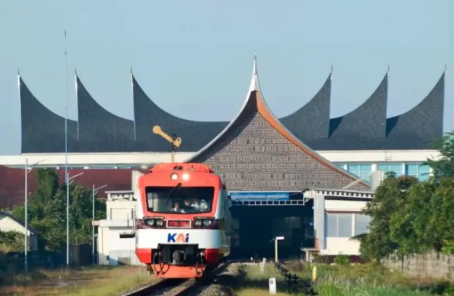 KA Lembah Anai Layani Puluhan Ribu Penumpang dan Perkuat Konektivitas Sumatera Barat