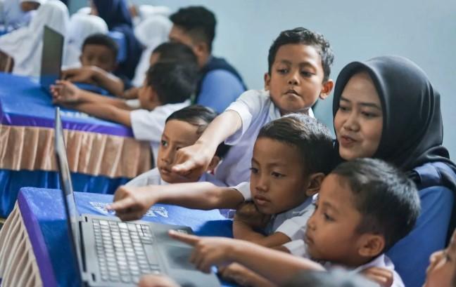Program Kampung Internet Diluncurkan untuk Atasi Kesenjangan Akses Digital di Perdesaan