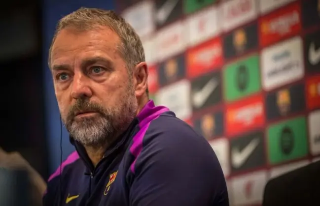 Hansi Flick Tegaskan Barcelona Fokus Tingkatkan Performa Tanpa Terpengaruh Real Madrid