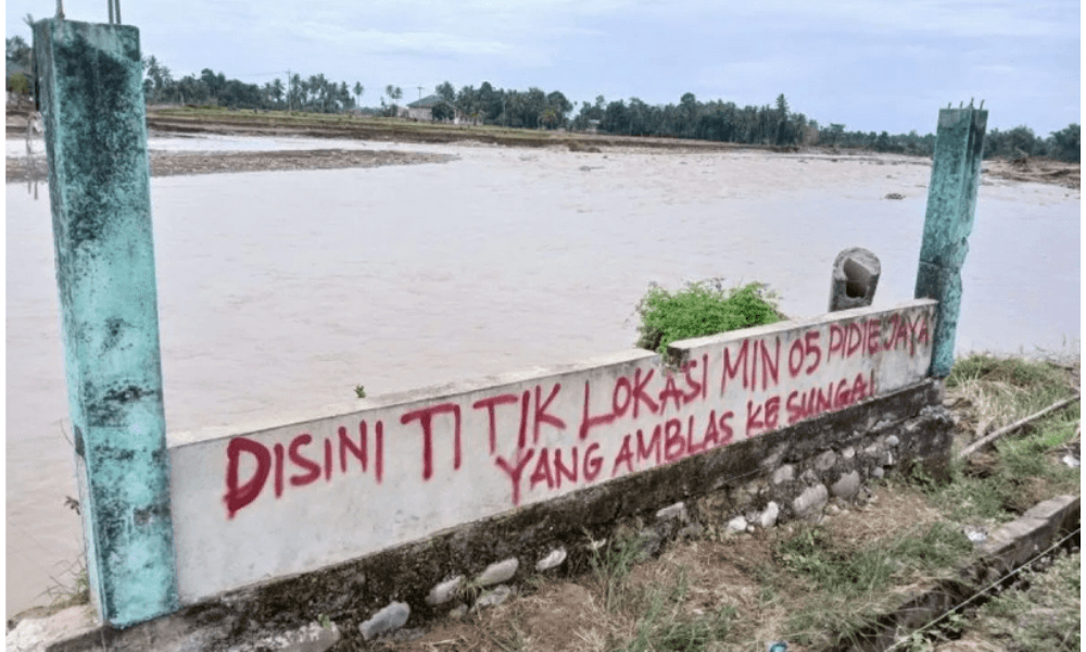 MIN 05 Pidie Jaya Hilang Diterjang Banjir Bandang, Hanya Tersisa Fondasi Pagar