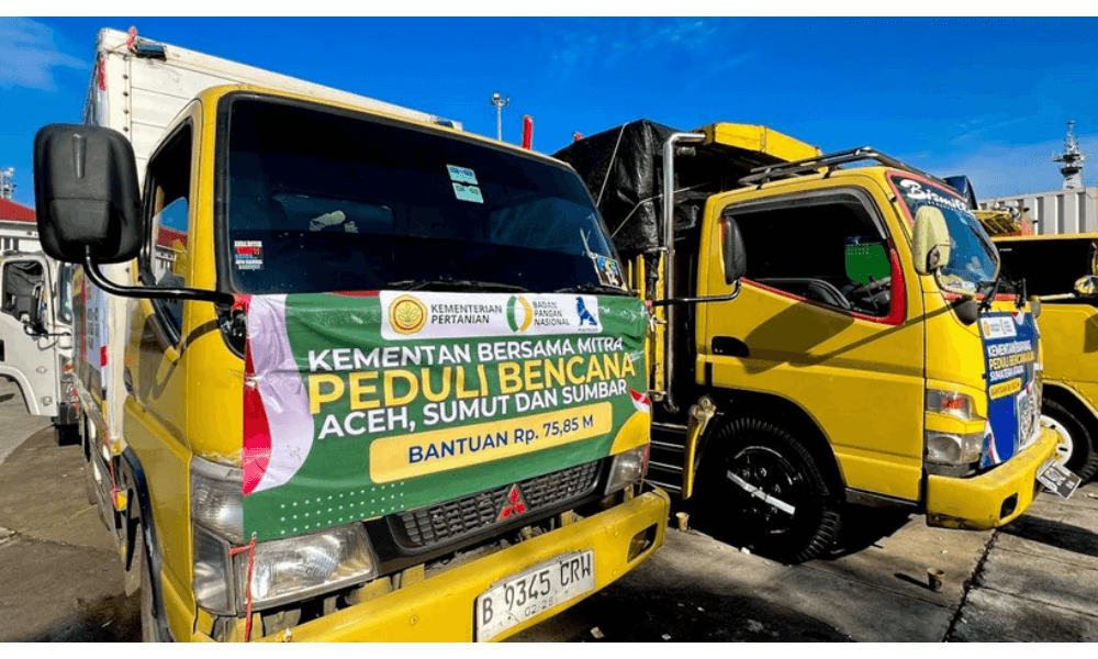 Kementan Siapkan Bantuan Tahap III ke Wilayah Bencana Sumatera, Gunakan KRI Makassar-590