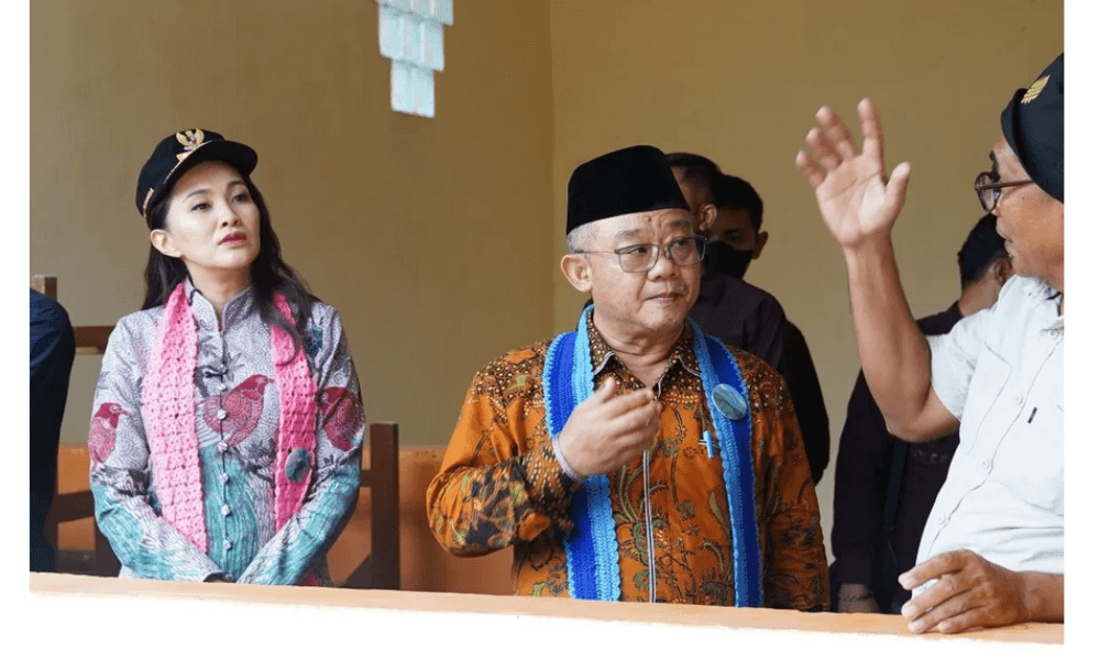 Gubernur Sherly Tegaskan Tak Boleh Ada Sekolah Tertinggal di Maluku Utara