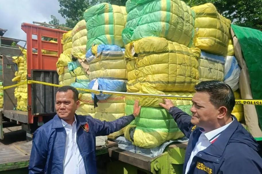 Impor Ilegal Pakaian Bekas Rp669 Miliar di Bali Terbongkar, Dua Tersangka Jalin Kerja Sama dengan Jaringan Korea Selatan