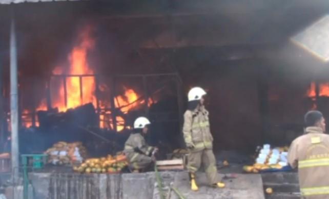 Puluhan Kios Pasar Induk Kramat Jati Terbakar, Pedagang Rugi Usai Terima Pasokan