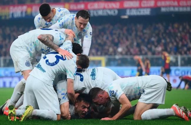 Inter Milan Puncaki Klasemen Liga Italia 2025/2026, AC Milan dan Napoli Terus Bersai