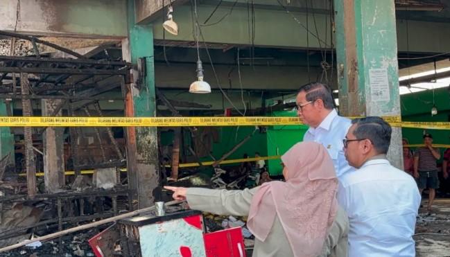 Pramono Anung Targetkan Penampungan Pedagang Pasar Induk Kramat Jati Rampung Lima Hari