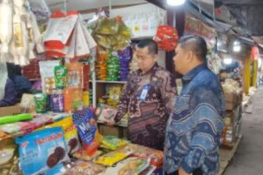 Temuan BBPOM: Hampir 6.000 Kemasan Pangan Kedaluwarsa dan Tanpa Izin Edar Ditemukan Jelang Nataru