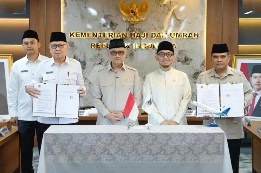 Pemerintah Teken Kerja Sama 3 Tahun dengan Garuda Indonesia untuk Transportasi Udara Jamaah Haji