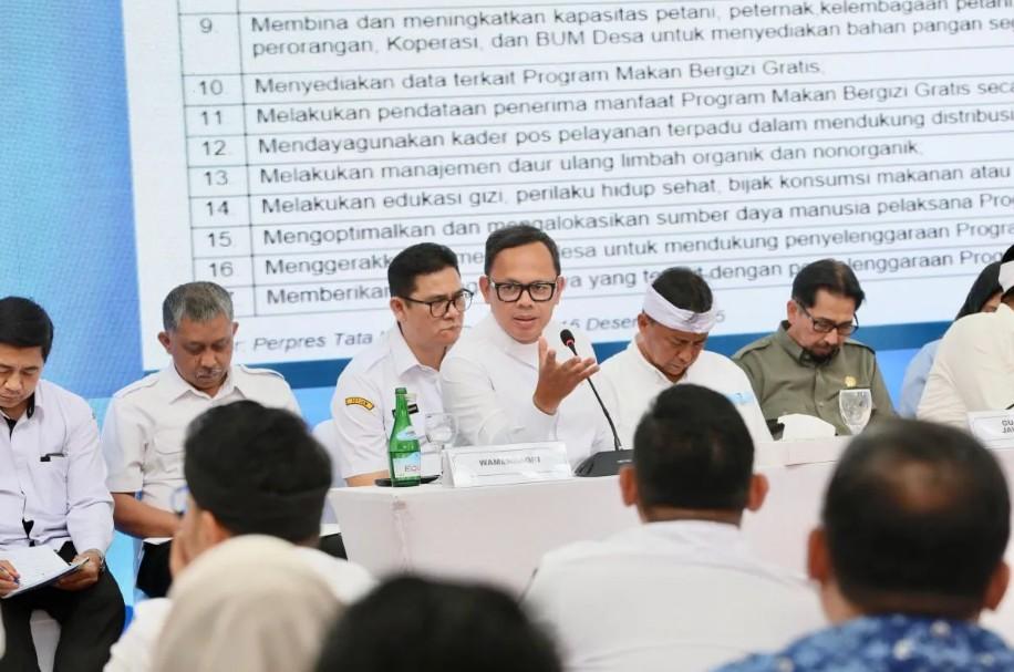 Wamendagri Bima Arya Tegaskan Tiga Instruksi Penting untuk Kepala Daerah dalam Pelaksanaan Program Makan Bergizi Gratis