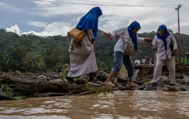 ISPA Jadi Penyakit Dominan di Pengungsian Batu Busuak Pascabanjir Bandang, Dinkes Padang Imbau Warga Jaga Kebersihan