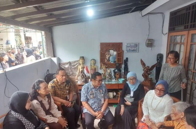 Peringati Hari Ibu ke-97, Menteri PPPA Kunjungi Pejuang Perempuan 45: "Indonesia Bisa Besar Karena Bersatu"