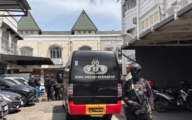 Benda Diduga Bom Ditemukan di Depan Gereja GKPS Kosambi Bandung, Polisi Sterilkan Lokasi