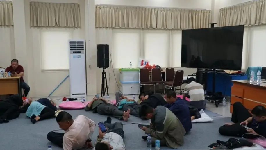 Puluhan WNA Asal China Diamankan Imigrasi Ketapang Usai Insiden di PT Sultan Rafli Mandiri