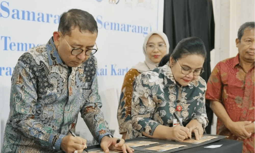 Fadli Zon: Kartu Pos Bukan Sekadar Koleksi, Tapi Medium Merekam Sejarah Kota