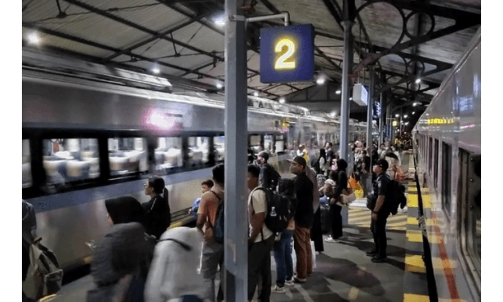 Lonjakan Penumpang Saat Nataru 2025, PT KAI Daop 7 Madiun Layani Hampir 177 Ribu Orang dalam 9 Hari