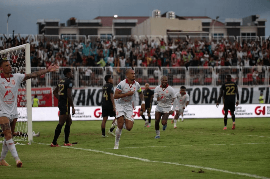 Malut United Menang Dramatis atas Borneo FC, Gustavo Franca Cetak Gol Penentu di Menit Akhir