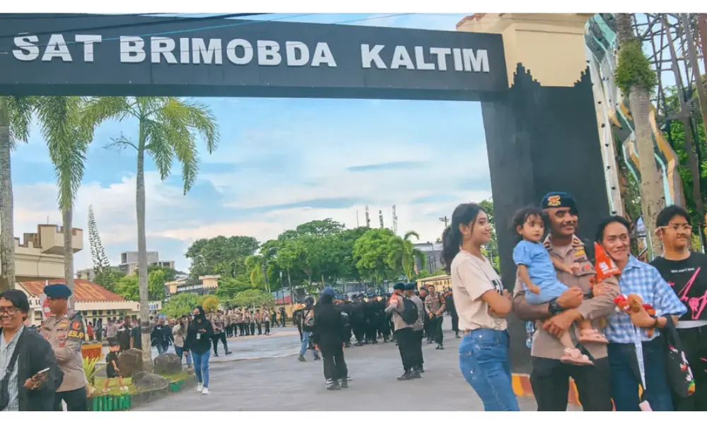 100 Personel Brimob Polda Kaltim Dikerahkan ke Aceh Bantu Pemulihan Pascabencana Banjir Bandang