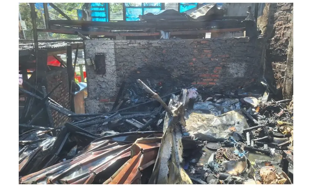 Korsleting Listrik Diduga Sebabkan Kebakaran Rumah di Pademangan, 4 KK Selamat