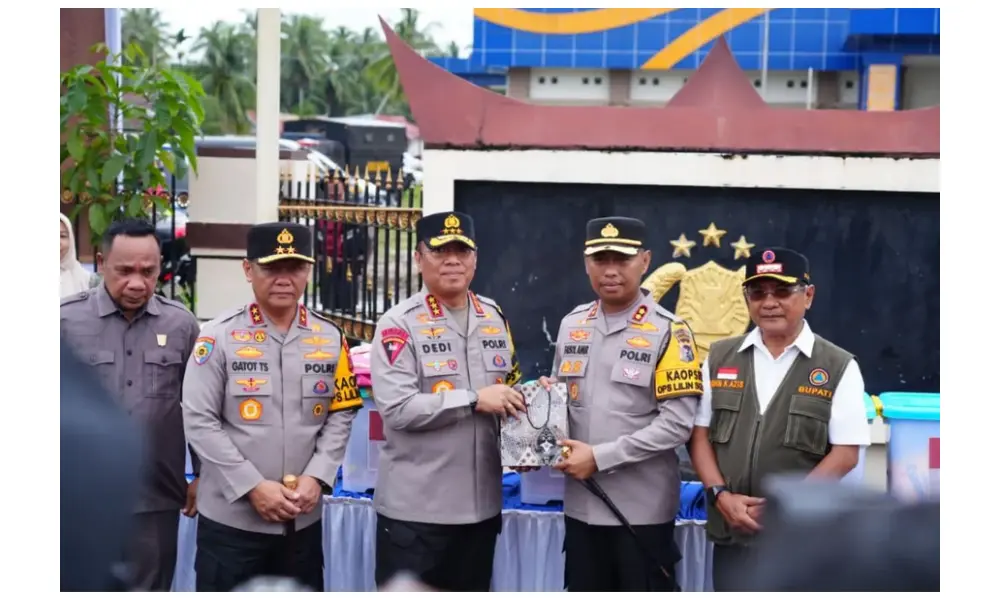 Wakapolri Tinjau Langsung Pemulihan Pascabencana di Sumbar, Distribusi Bantuan dan Percepatan Infrastruktur Diperkuat