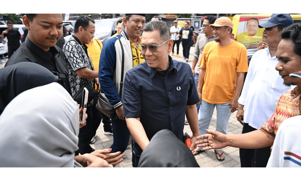 Adies Kadir Salurkan 3.303 Bantuan PIP di Sidoarjo, Tegaskan Komitmen Pemerataan Akses Pendidikan