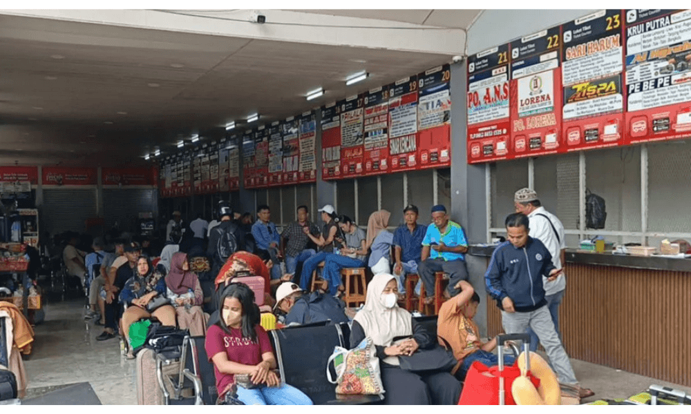 Arus Balik Libur Nataru, Terminal Kalideres Tambah Armada Amari hingga Pagi Hari